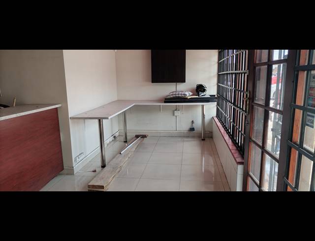 120M² BUSINESS CENTRE FOR SALE IN NELSPRUIT CENTRAL